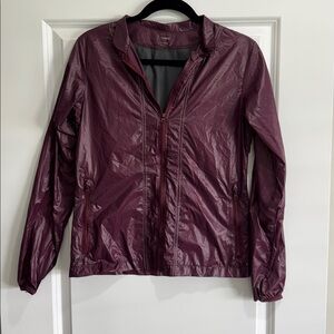 Oiselle light rain jacket / wind breaker